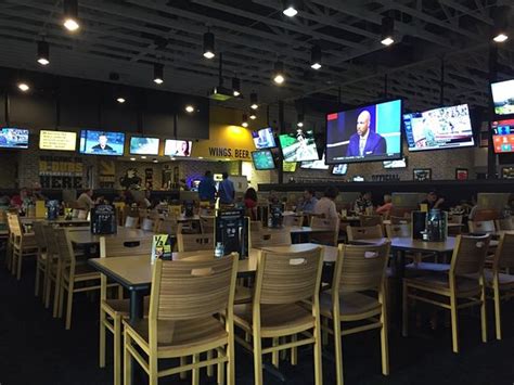 Buffalo wild wings â. Things To Know About Buffalo wild wings â. 
